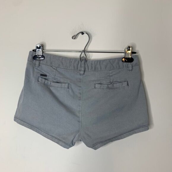 Aritzia Tna Shorts Cargo Khakis Light Gray Mid low rise Size 2 Y2K 2000s - Picture 11 of 15